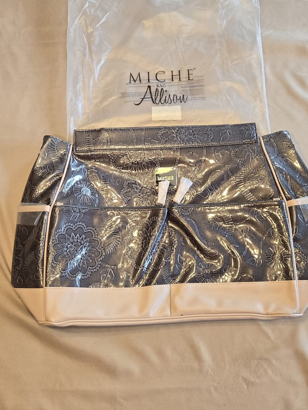 Miche Allison Prima Shell (NWOT)